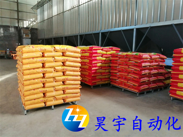 ???????碼垛機(jī)對比人工如何選擇？