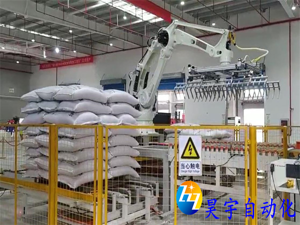 選購全自動(dòng)碼垛機(jī)的三大技巧